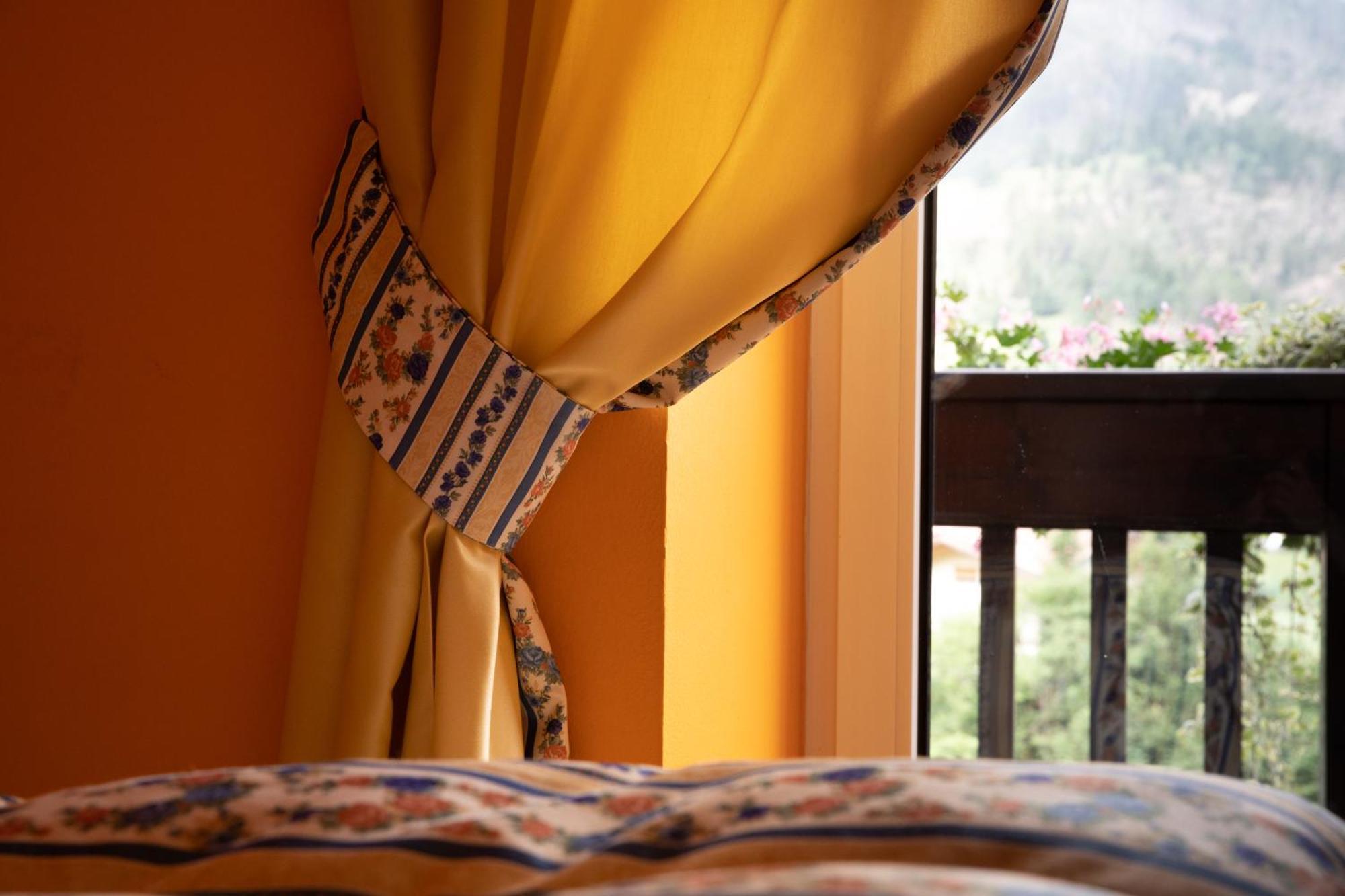 Belvedere Dolomites Flower Hotel โมเอนา ภายนอก รูปภาพ